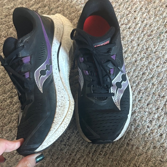 Saucony Endorphin Speed 4 Black and Purple Running Shoes - Picture 1 of 6